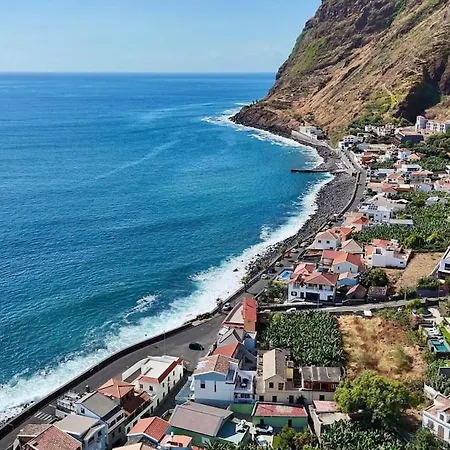 Ribeira House- Ideal For Relax & Remote Work * Paul do Mar (Madeira)